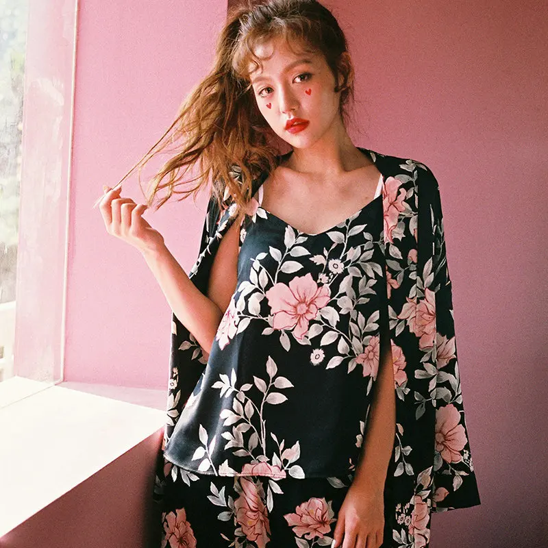 Горячая Распродажа новинка женская пижама шелковая свободная из трех частей