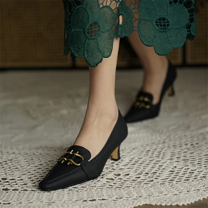 

Women Single Shoes Office Lady Metal Decoration Female Shoes Thin Heels Pointed Toe Mixed Colors Mature Banquet Zapatos De Mujer