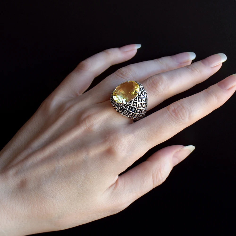 Дропшиппинг большое кольцо с золотистым фианитом Кольцо защитой от серебра