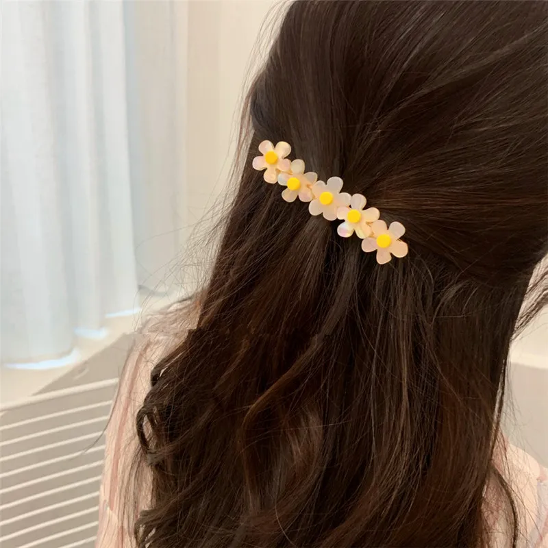 

Korea Chic Colorful Acrylic Flower Heart Hairpins Hair Clips For Women Transparent Chain Hairgrip Hair Accessories