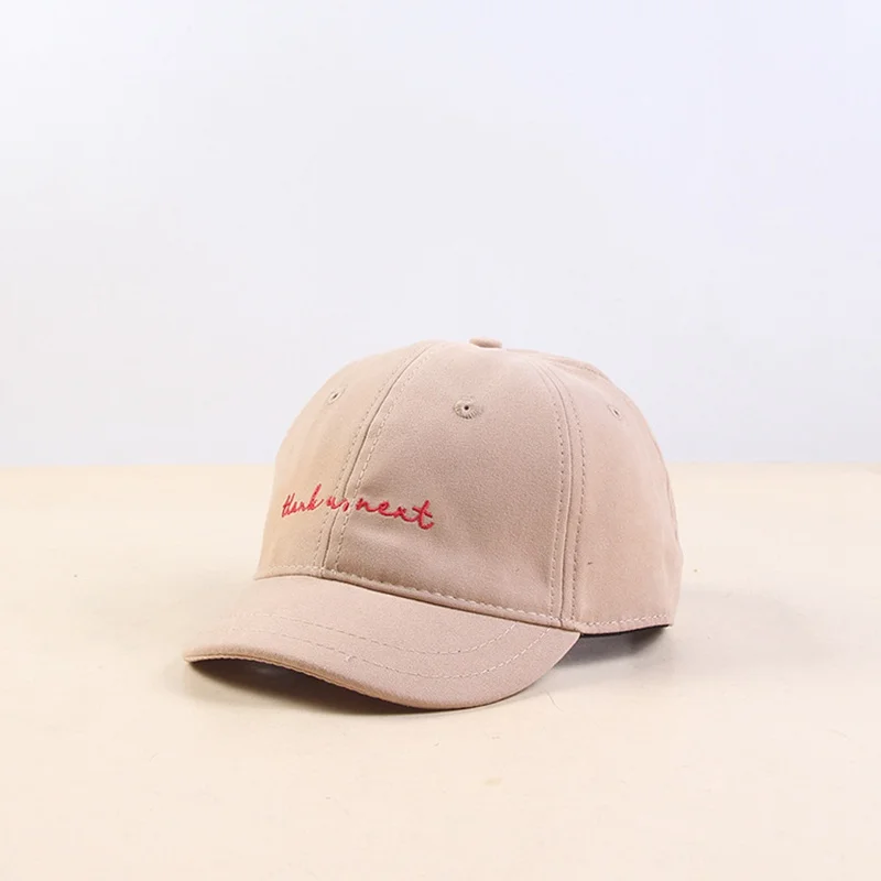 Бейсбольная кепка с вышитыми буквами на весну и осень новая уличная короткая