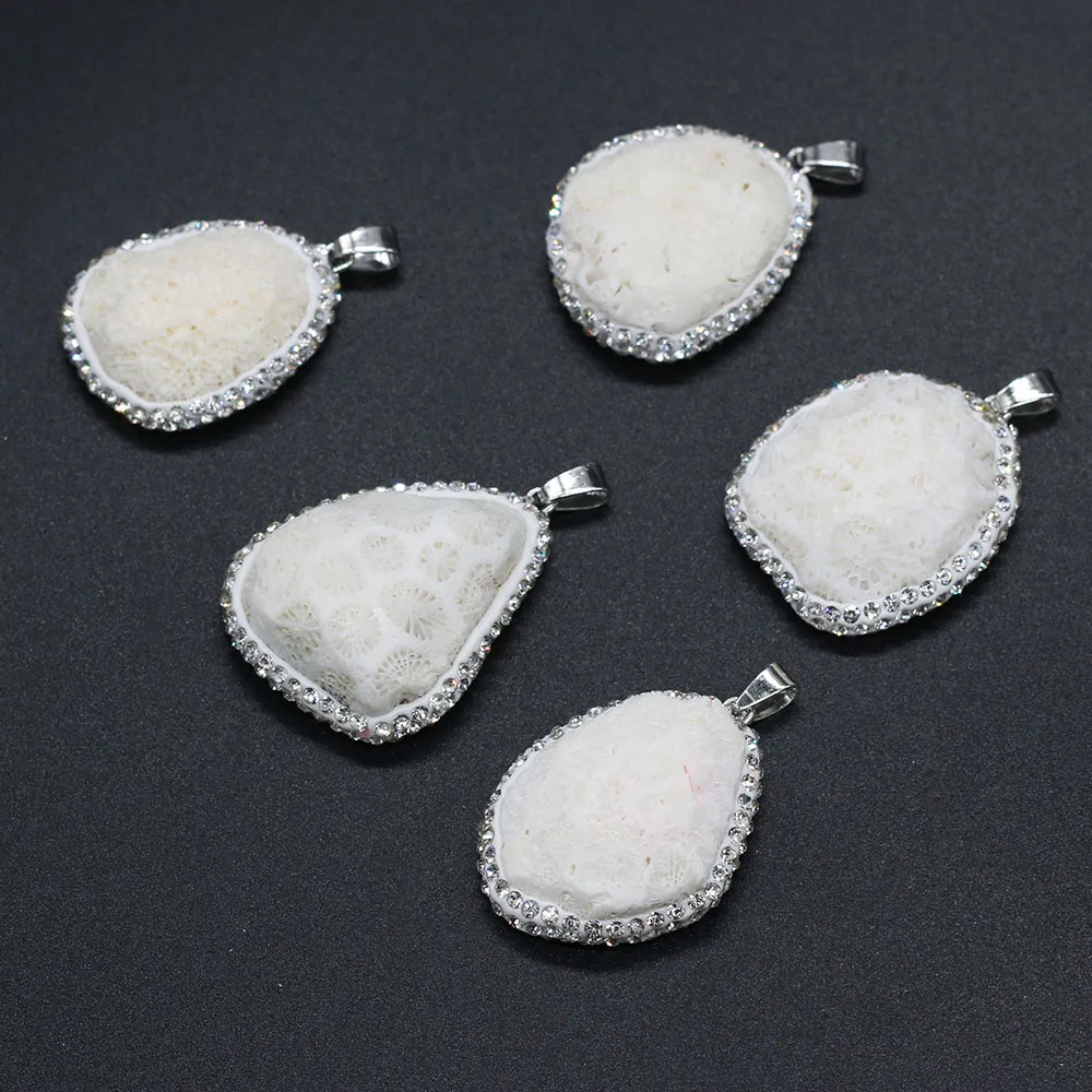 

Natural Stone Pendants Exquisite Irregular White Ocean Jasper Stone Charms for Jewelry Making Necklace Bracelet Gift