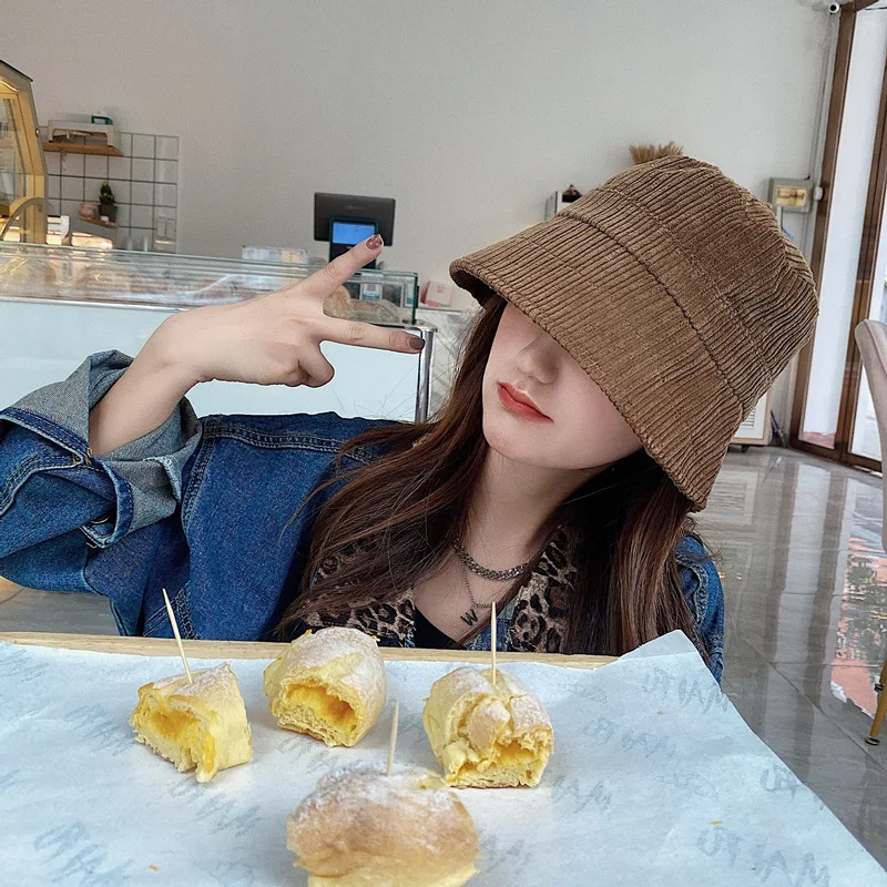 Осенне-зимняя шапка в рыбацком стиле Женская Корейская версия черная