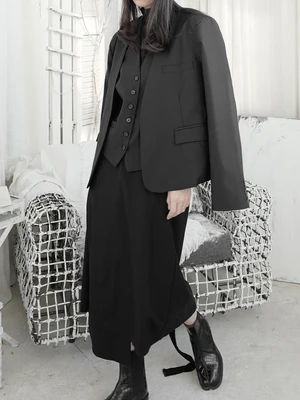 

Spring new style temperament South Korea small small design British style suit waistcoat suit loose v-neck small suit
