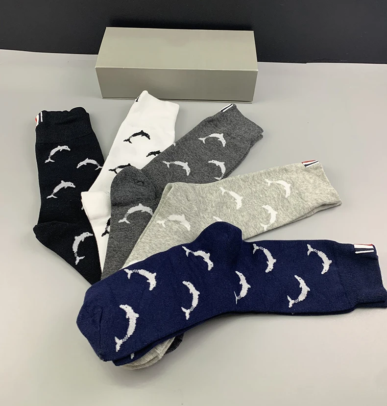 2021 модные брендовые мужские и женские хлопковые футболки в полоску на каждый