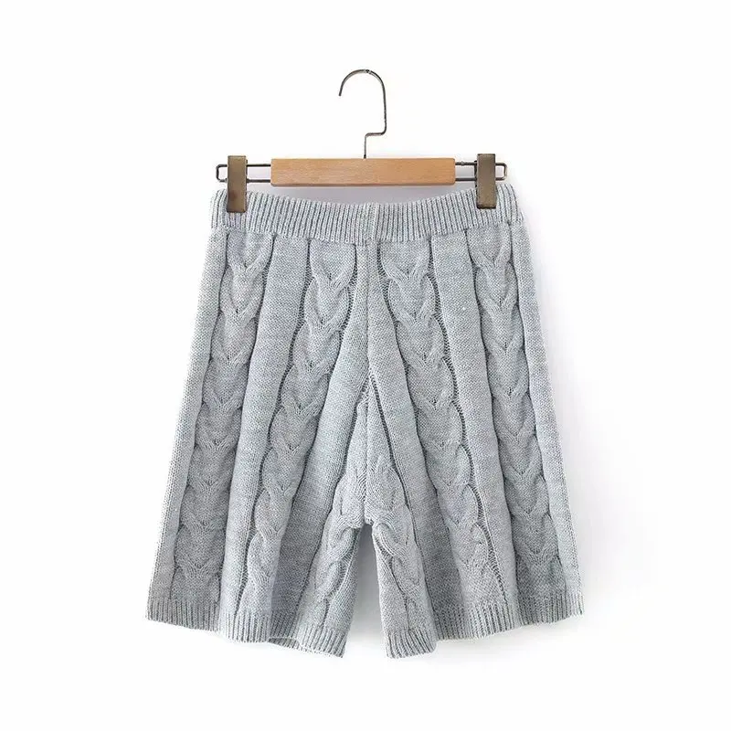 

Fashion Women Grey V-neck Vest 2021Spring Casual Sleeveless Knitted tops Two piece set Slim shorts High street New INKEO 1T009