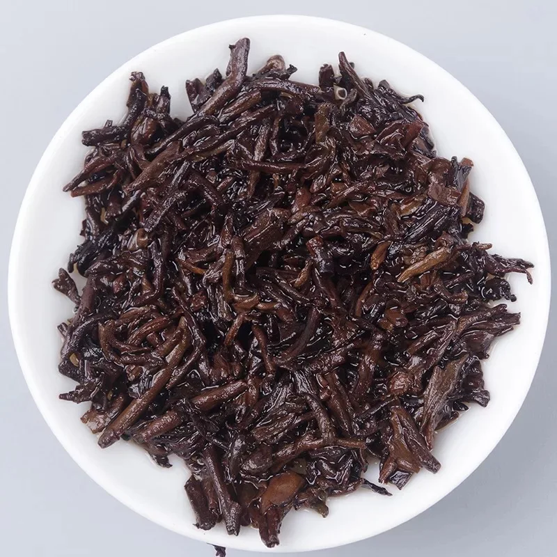 

Yunnan Pu'er Tea Menghai Golden Bud Court Early Spring Tea Tea in Bulk Gushu Tea Cooked Tea