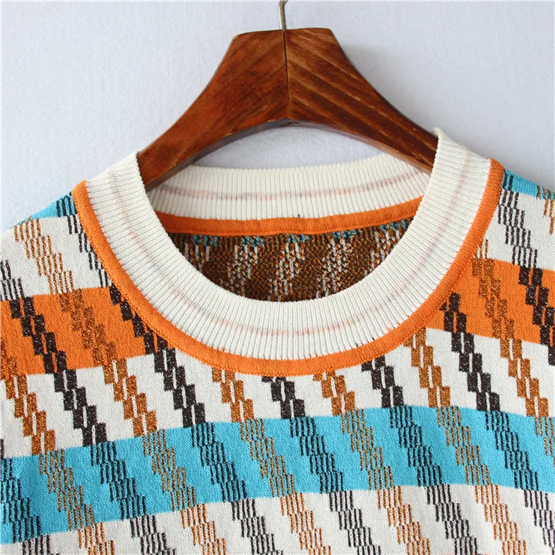 

Contrast Color Diagonal Striped T Shirt Women 2020 Summer O-neck Short Sleeve Tshirt Women Knitted Tops Vintage Streetwear Tee