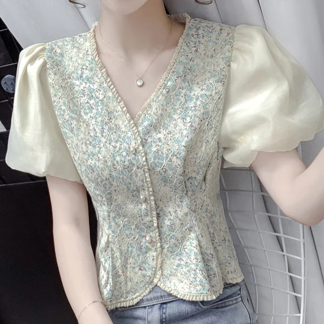 

Lace Floral chic top 2021 summer new gathered waist bubble sleeve and sweet short chiffon shirt streetwear women top