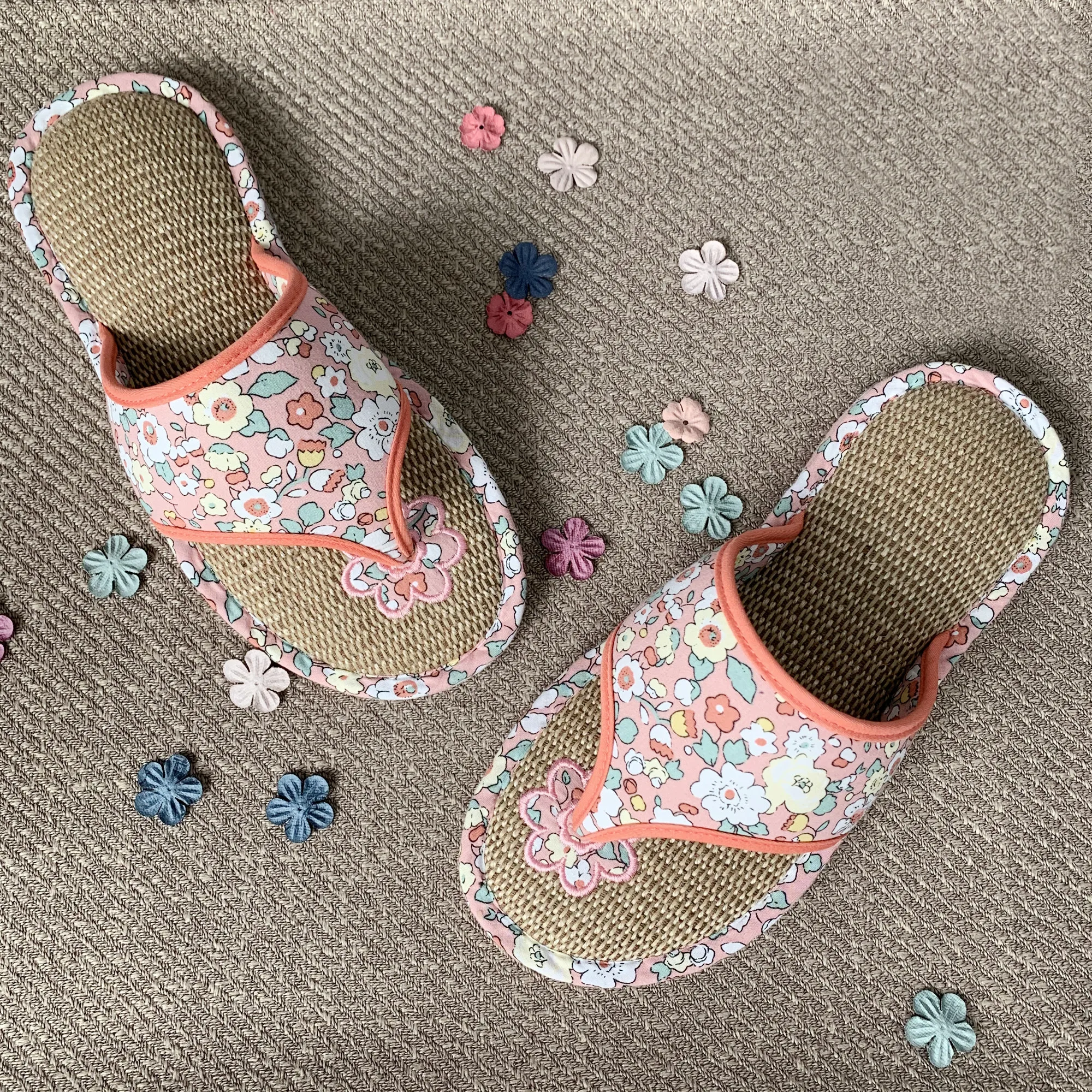 Новейшие пляжные шлепанцы Вьетнамки Женские мягкие льняные летние домашние