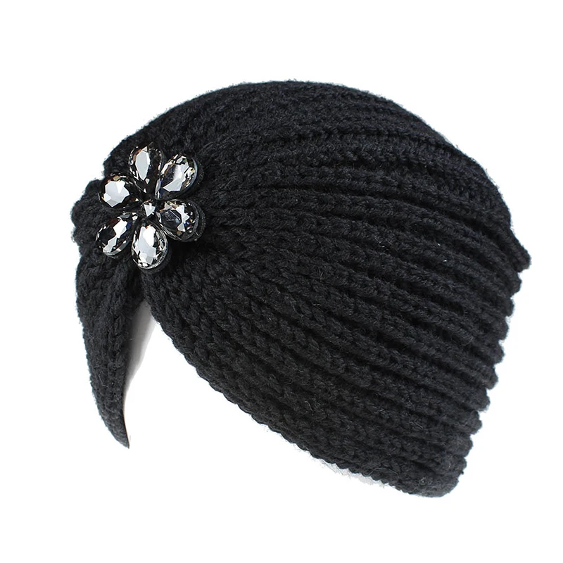 Вязаная шапка с цветами и стразами модная мягкая тюрбан однотонная женская