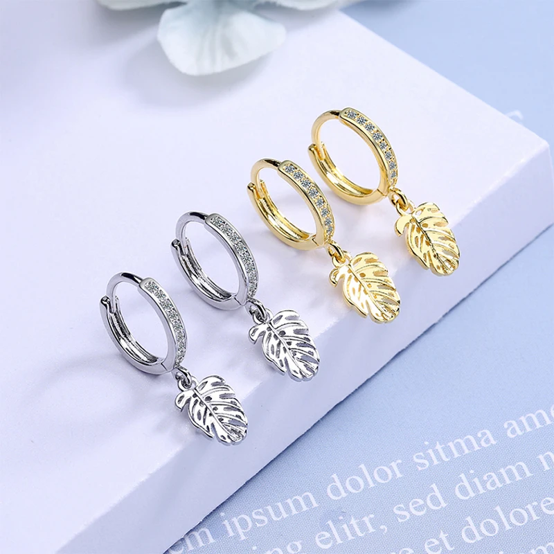 

Newest Natural Style Leaves Hoop Earrings Crystal Zirconia Tiny Huggies Golden/White Fresh Cute Earring Pierce Jewelry For Women