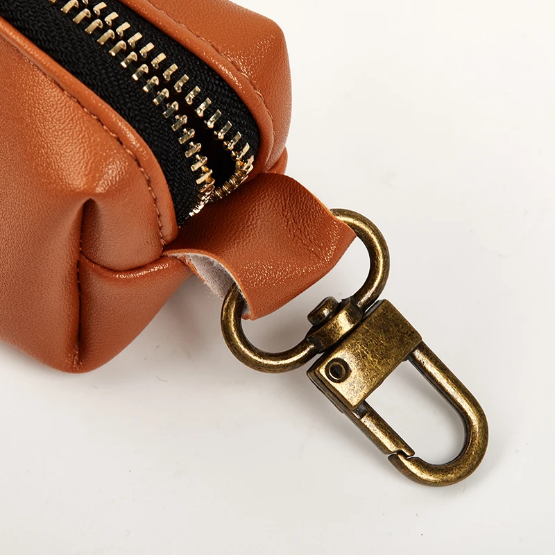 

Travel Outdoor Protable Dog Poop Bag Dispenser PU Leather Pouch Pet Cat Pick Up Poop Bag Holder Waste Bags Wholesales