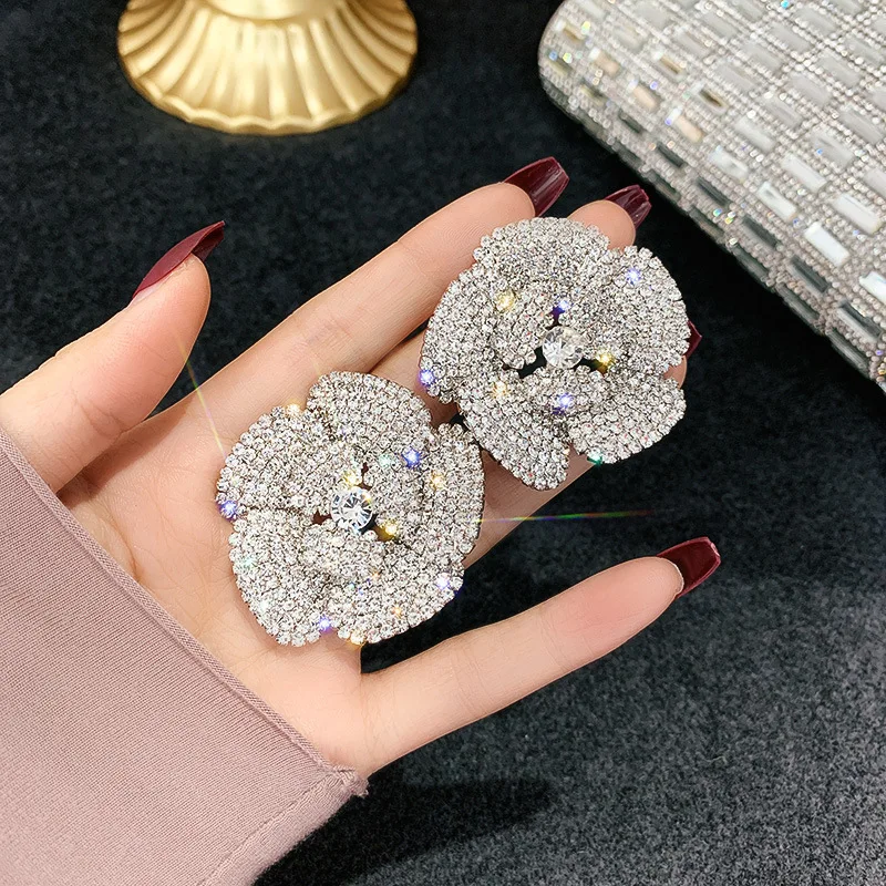

925 Silver Needle Temperament Net Red Luxury Fashion Exaggeration Full Rose Petal Diamond Earrings