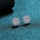 Серьги-гвоздики с мусанитом из серебра 925 пробы 0,5 карат D в форме звезды и Луны, с бриллиантами в 1 карат