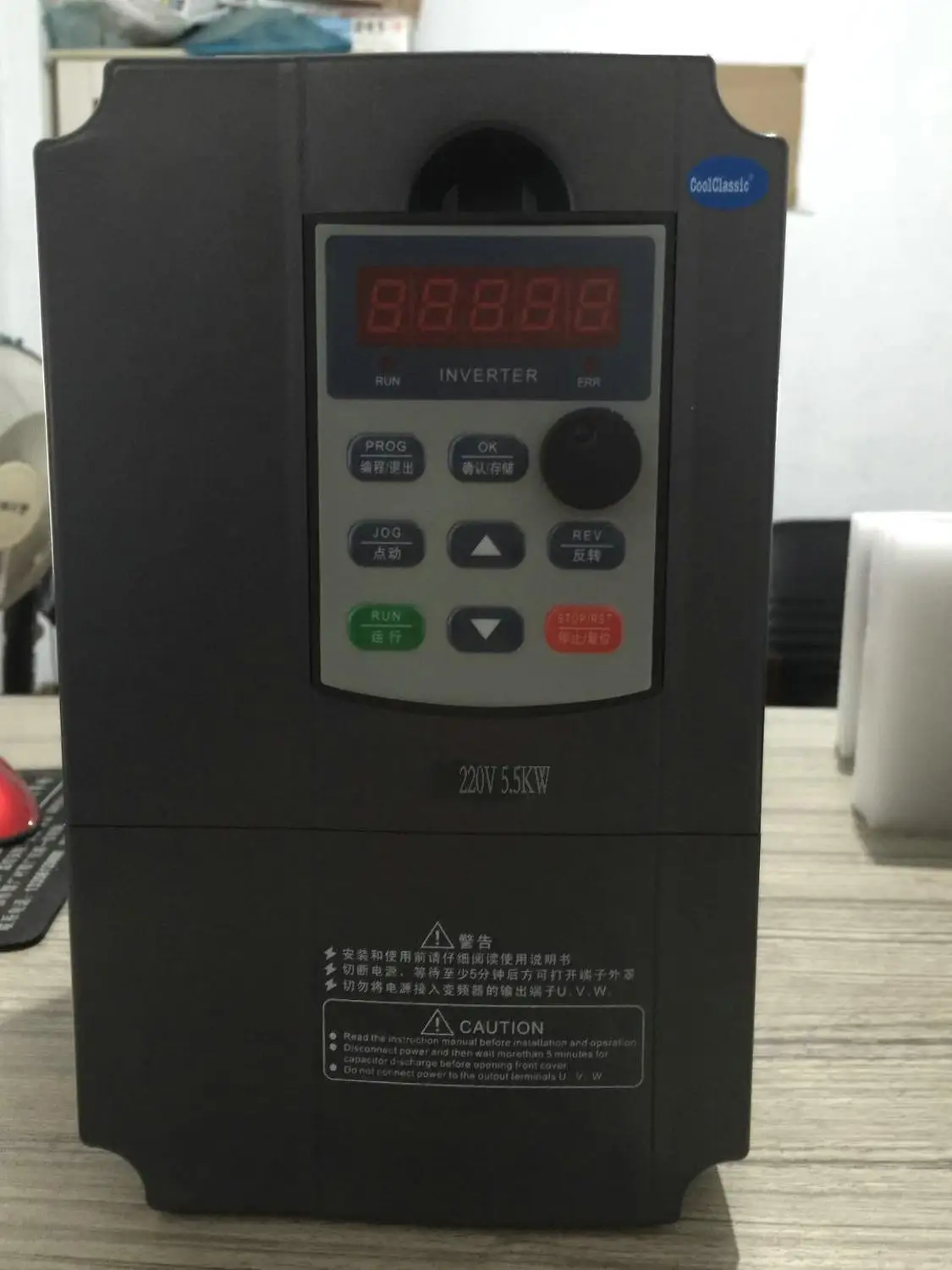 

VFD CoolClassic преобразователь частоты 220В 5.5квт выход 3 фазы 220В инвертор трехфазный мощность