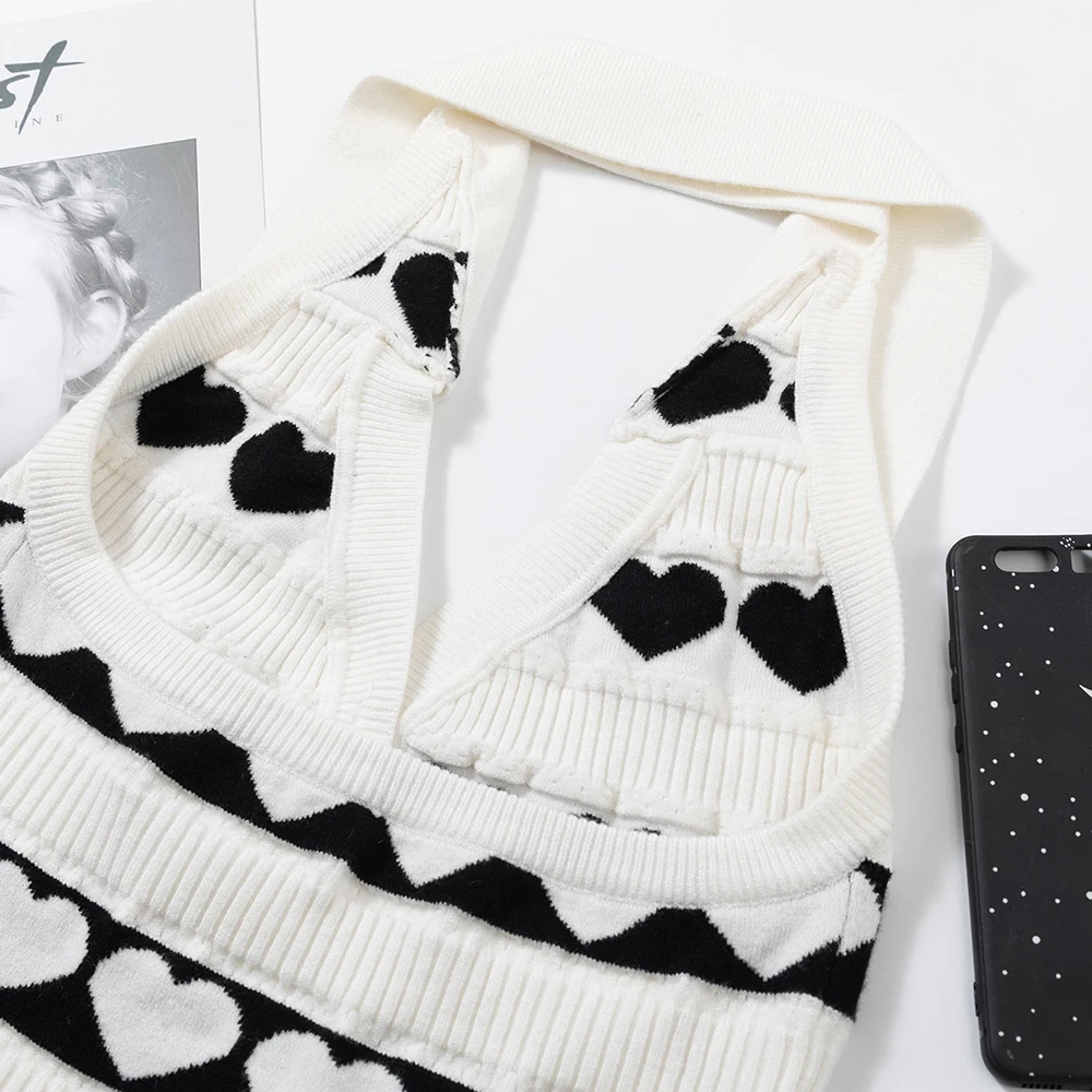 

Summer Knitted tank top women sexy backless tops sleeveless halter top turn down collar button up tops white heart vest 2021