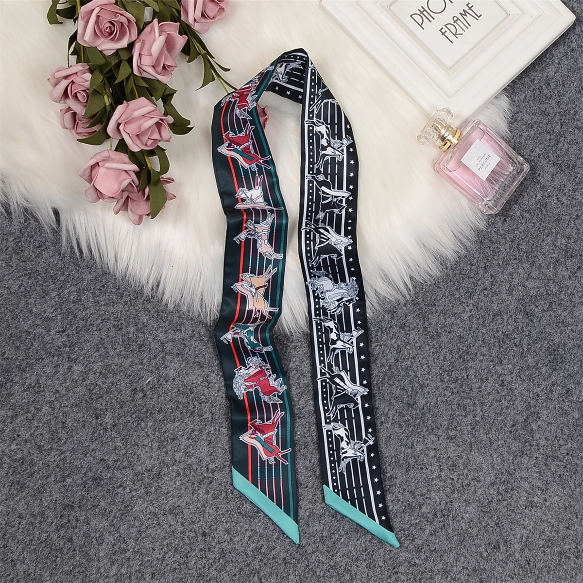 

Luxury Horse Bag Scarf Brand Twill Silk Scarves Women New Design Hijab Neckerchief Spring Summer Hair Scarf Fashion Headbands