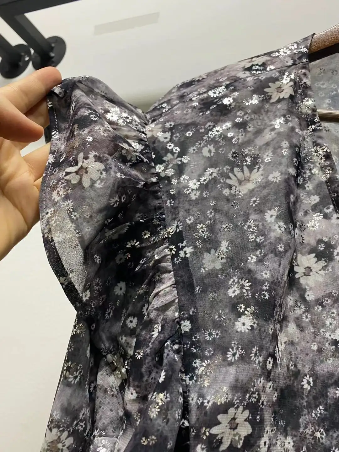 

Floral Printed Blouse Ladies Summer Ruffles Trim Puffed Sleeve Luxuriou Vintage Shirt Clothing Woman Fashion Chemise haut 2021