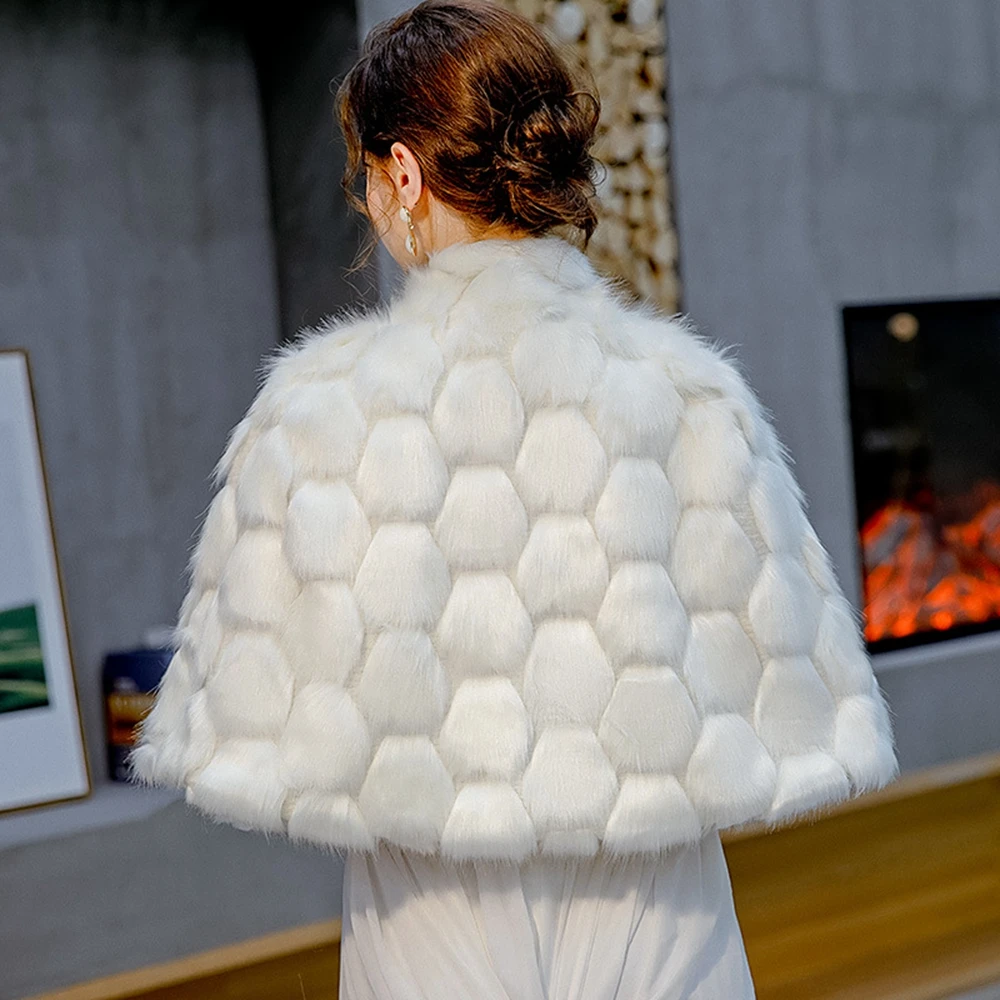 

Faux Fur Party Shawl Winter Warm Bridal Jacket Ivory Loose Wedding Coat With Half Sleeves Wedding Bridal Wrap Party Cape