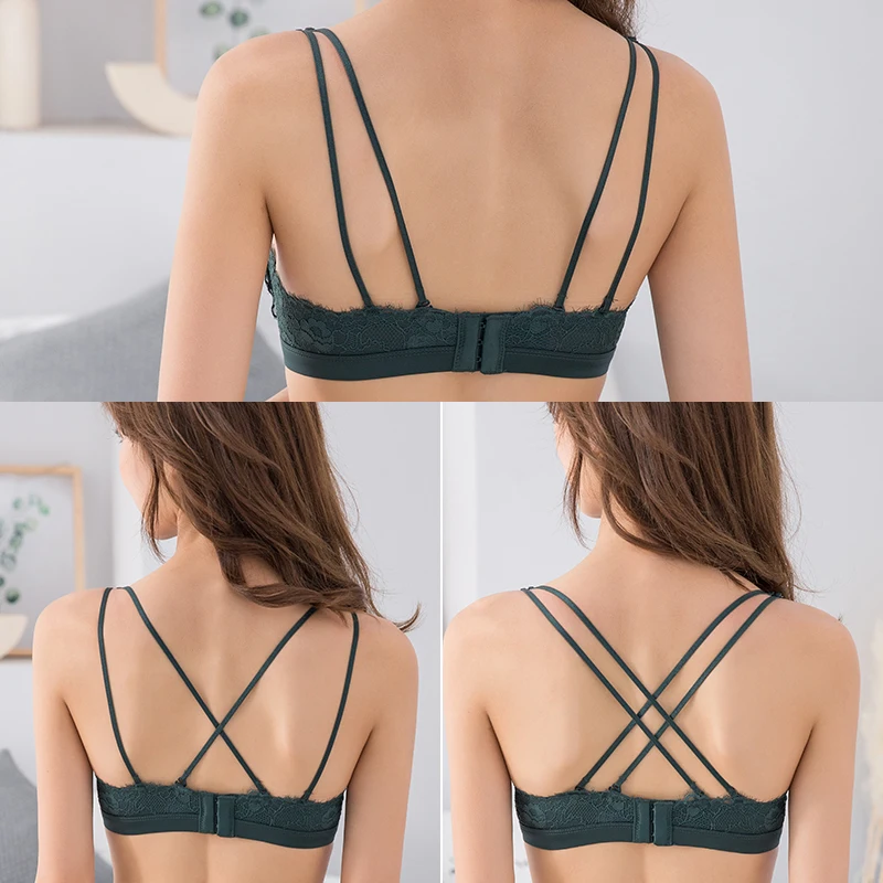 Комплект женского кружевного нижнего белья с чашками пуш-ап и глубоким V-образным