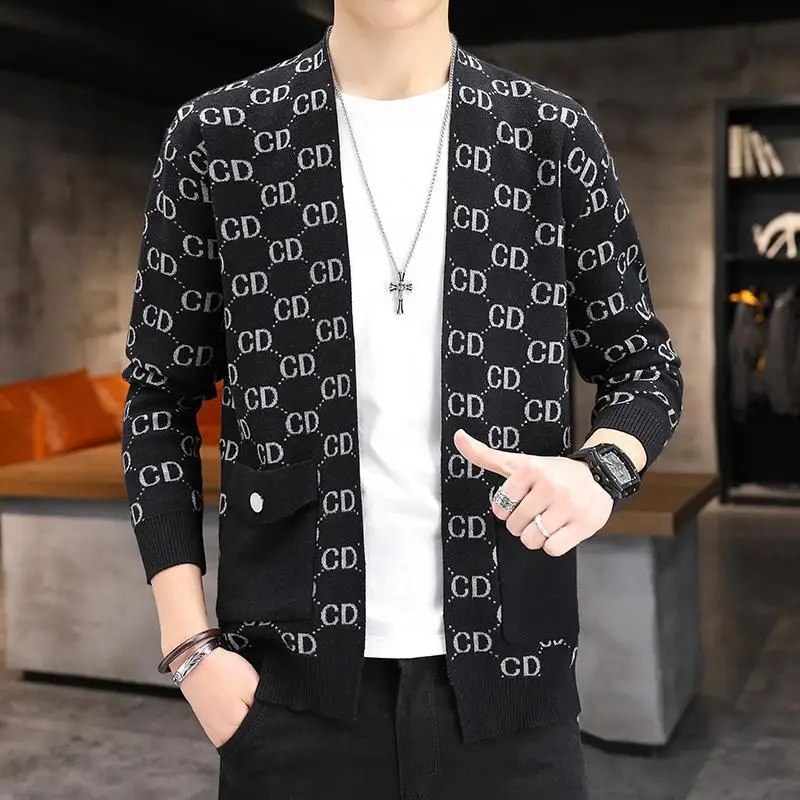 

Letter knitted cardigan men's coat Korean fashion personality men's casual spring and autumn wear loose large size fashionable