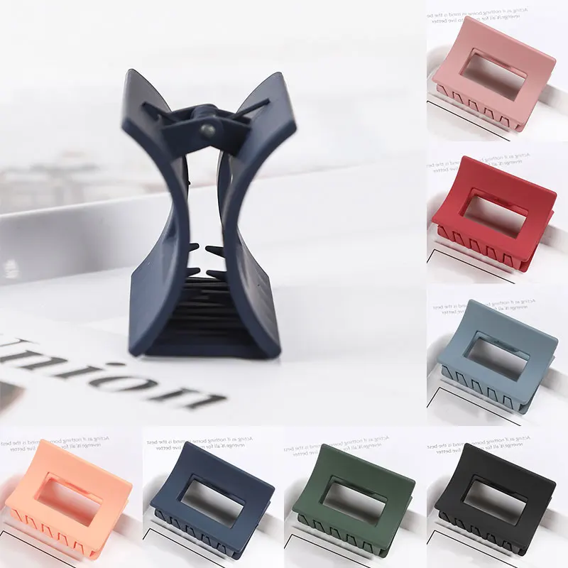 

Simple Women Medium Matte Resin Hair Claws Square Geometric Hollow Horsetail Clip Frosted Solid Color Hair Clips Grip Hairpins