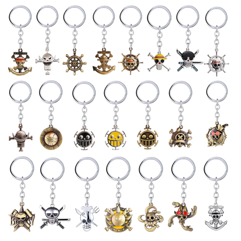 One Piece Keychain Men Luffy Hat Pirate Skull Chopper THOUSAND SUNNY Zoro Key Ring Women Bag Pendant Japanese Anime Jewelry New