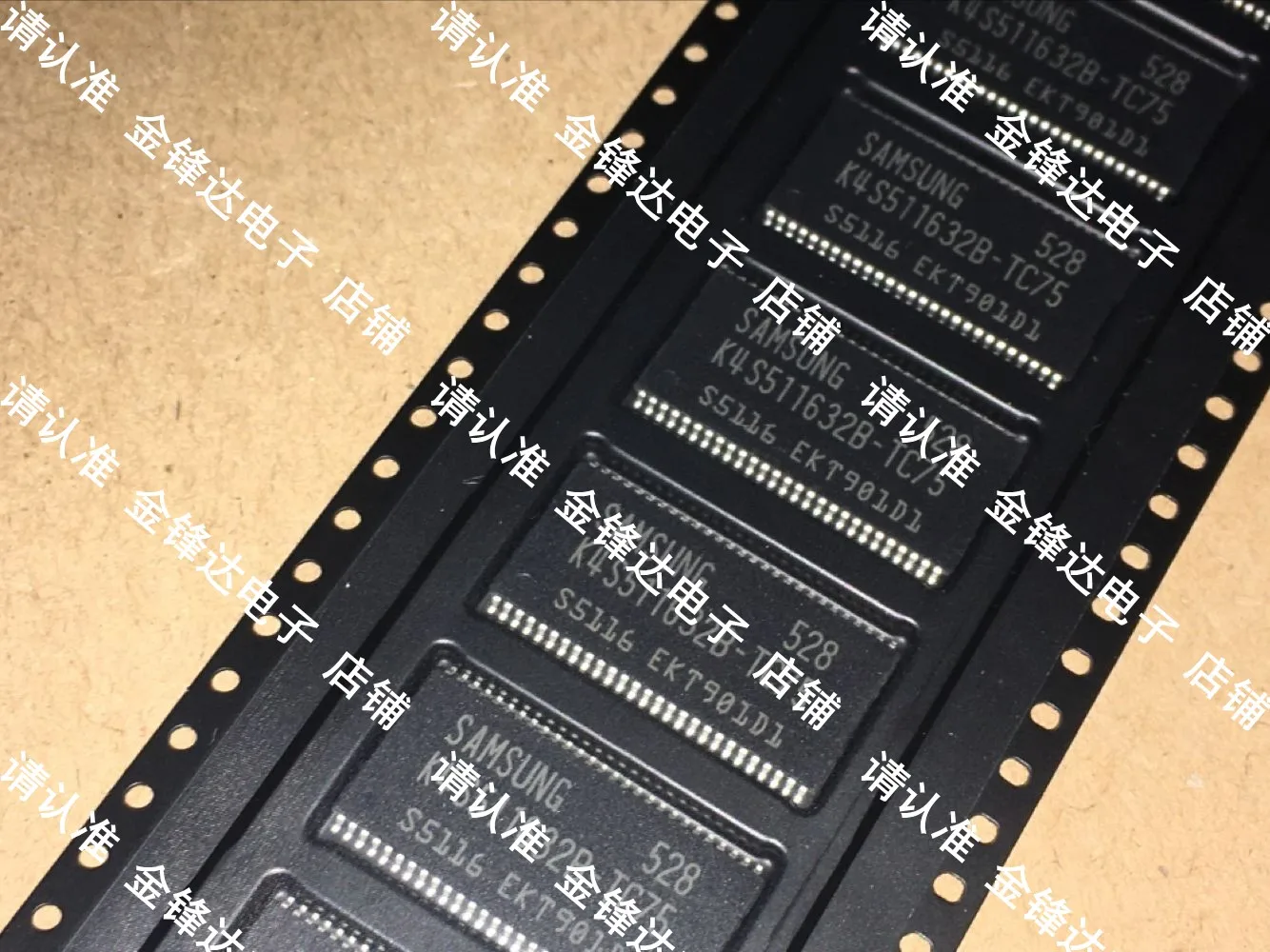 

K4S511632C-TC75 / B-UC75 / C-KC75 / D-UC1L / M-TC1H