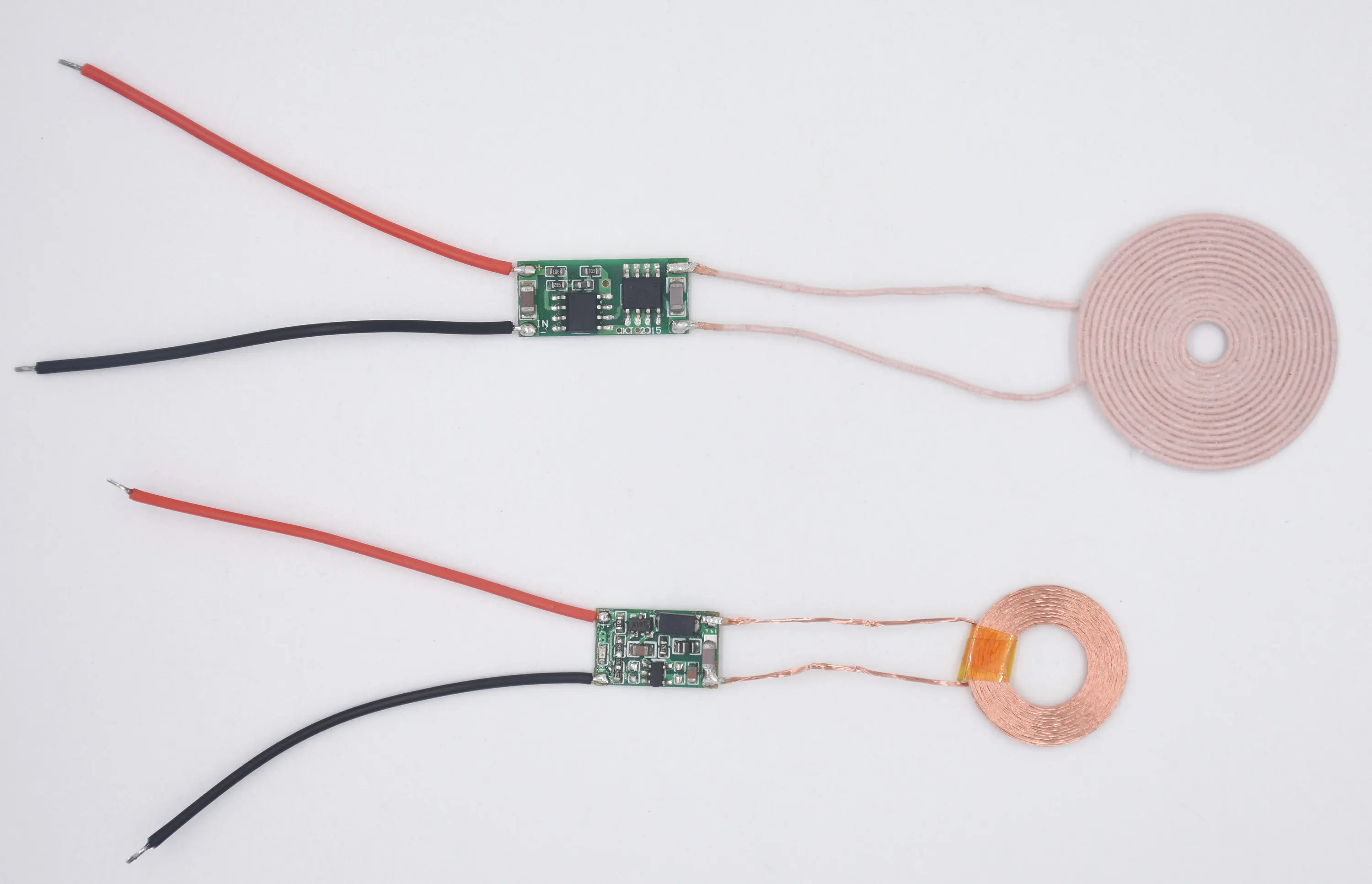 

3PCS/LOT 4.2V Lithium Battery Big to Small Wireless Charging Module Wireless Power Supply Module Chip Solution XKT-R04