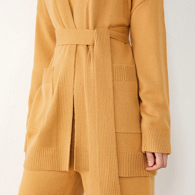 

AMII Minimalism Autumn Winter Fashion Knitted Women Coat Solid Pocket Belt Knitted Women's Cardigan Female Coat 12040584