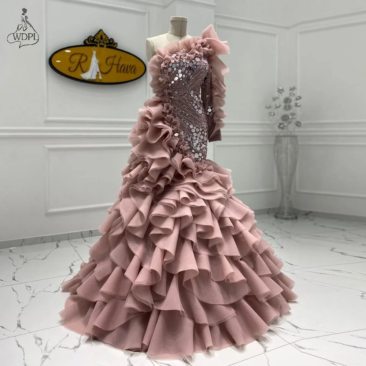 

2021 Amazing Ruffled Mermaid Prom Dresses Long Sleeve One Shoulder Crystals Sparkle Evening Dress Arabic Dubai Women Formal Gown