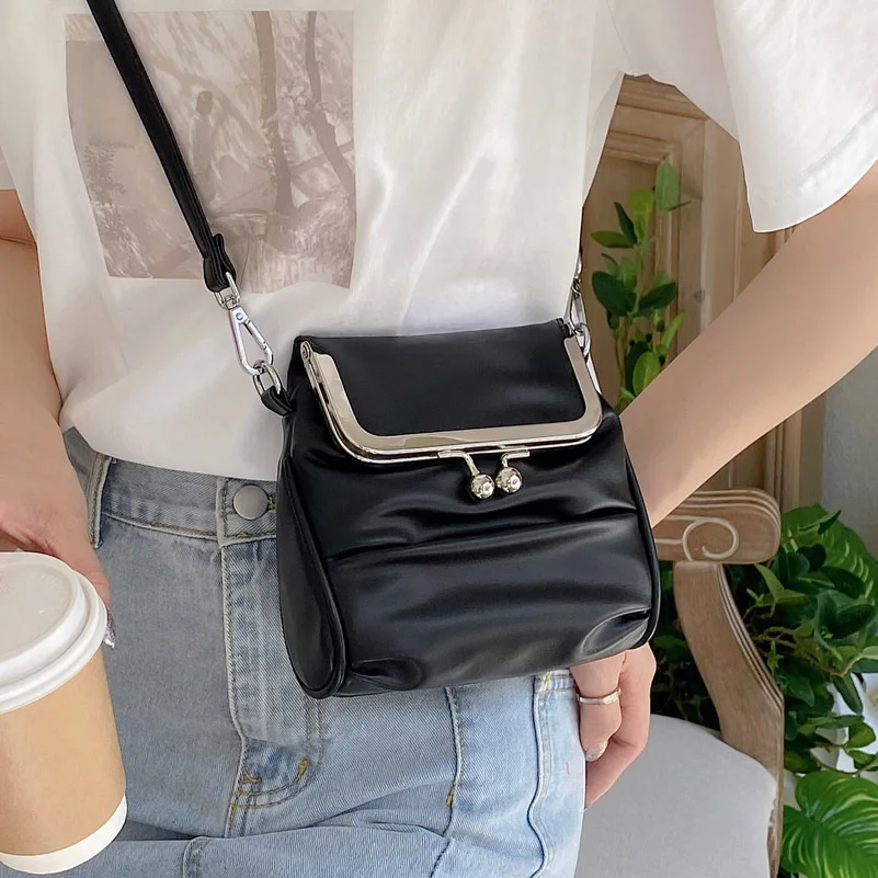 

Brand Designer Ladies Simple Smallbag2021popular New Female Bag Fashion Messenger Bag Korean Version of The Net Red Shoulder Bag