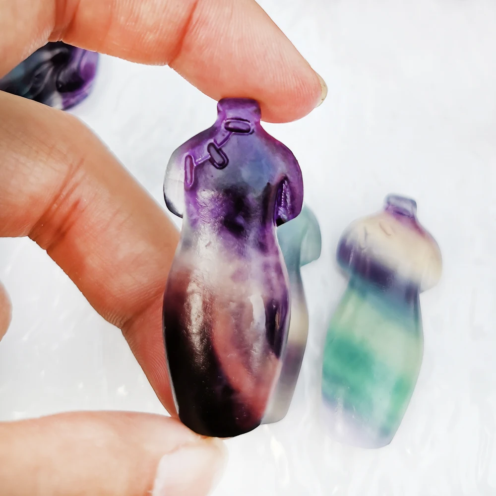 

1pcs Cute Natural Rainbow Fluorite Cheongsam Pendant Quartz Crystal Cheongsam Necklace Healing Crystal Charms Women Jewelry Gift