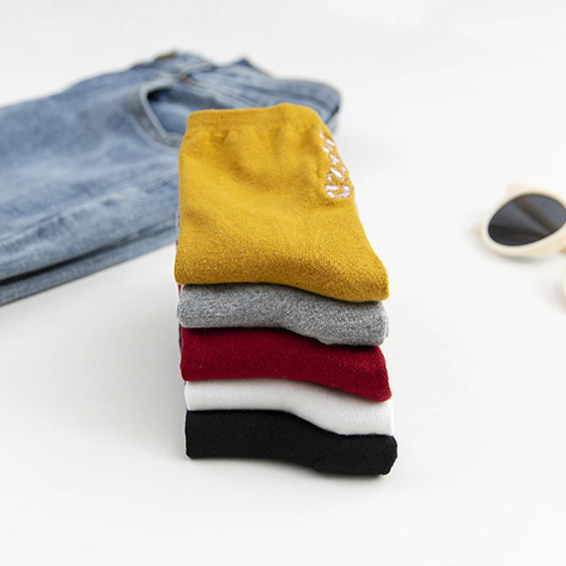 Женские осенние и зимние Новые забавные носки 5 цветов милые женские с