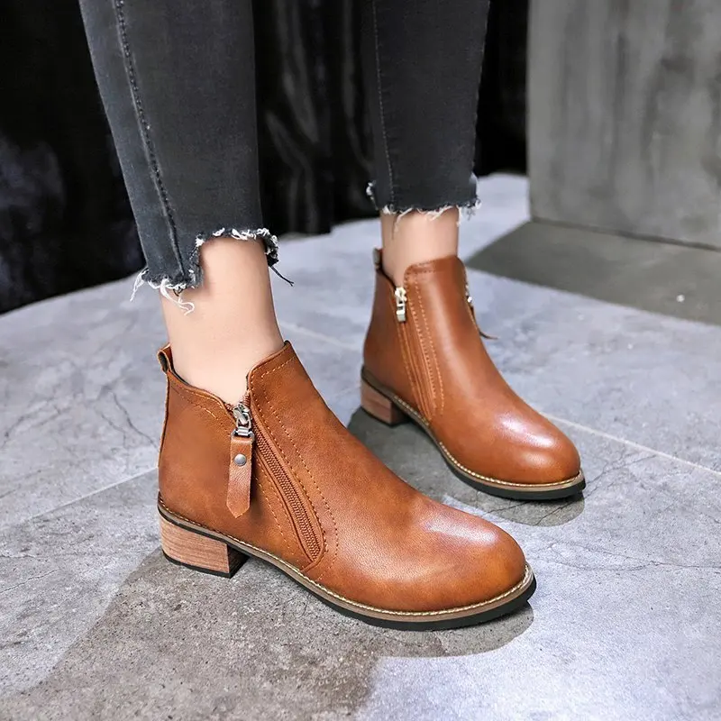 

Boot boots female 2021 autumn new retro thick with Martin boots Korean version of the round side zipper single boots plus