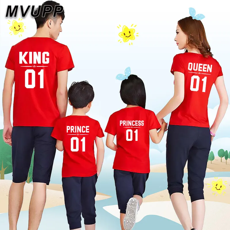 Семейный образ Папа мама ребенок одинаковые наряды одежда для мамы и дочки