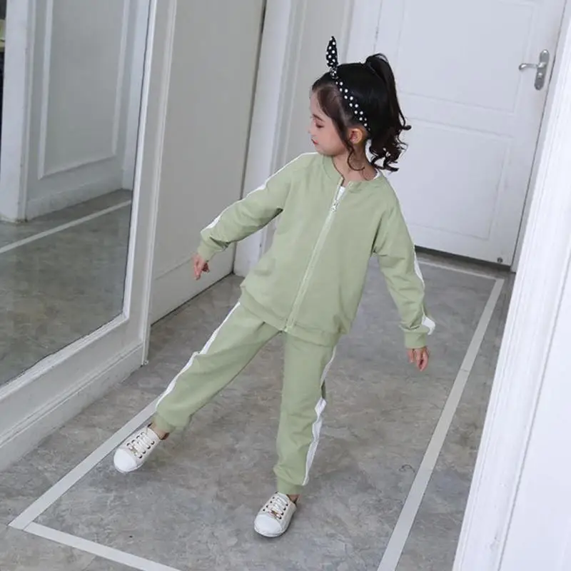 Осень-зима 2019 комплекты одежды для маленьких девочек Однотонная футболка с