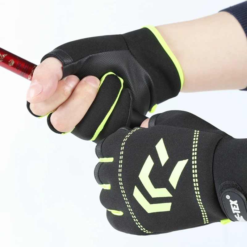 

1 Pair Daiwa Fishing Gloves Half Finger 3 Cut Finger Anti-slip Glovs Men Women Outdoor Fishing Equipment Angling SBR Gloves
