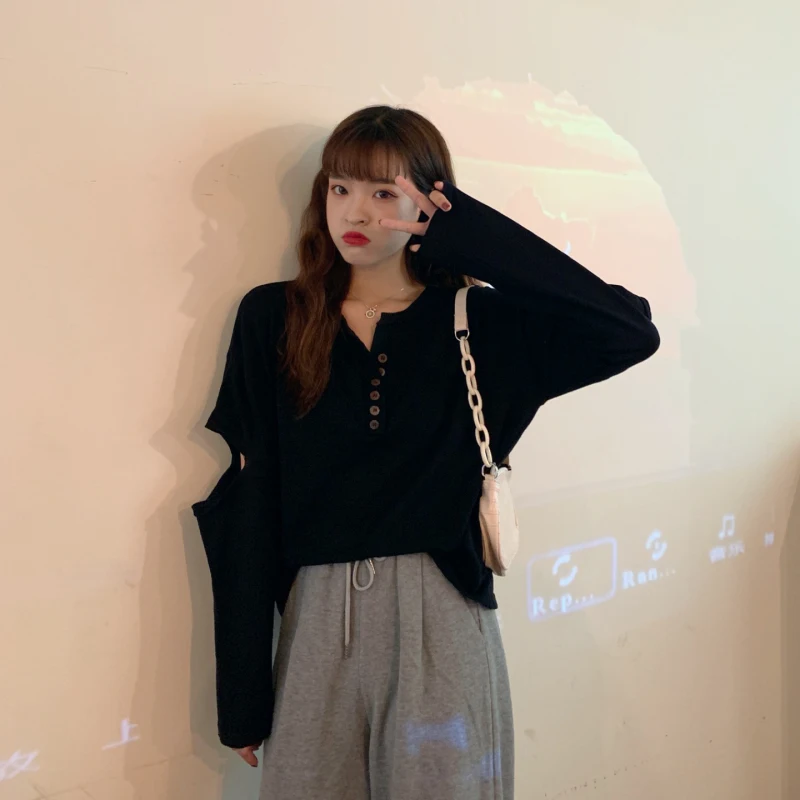 

2020 new autumn Pullover Sweater for women, Korean version of loose and versatile design, long sleeve top with holes