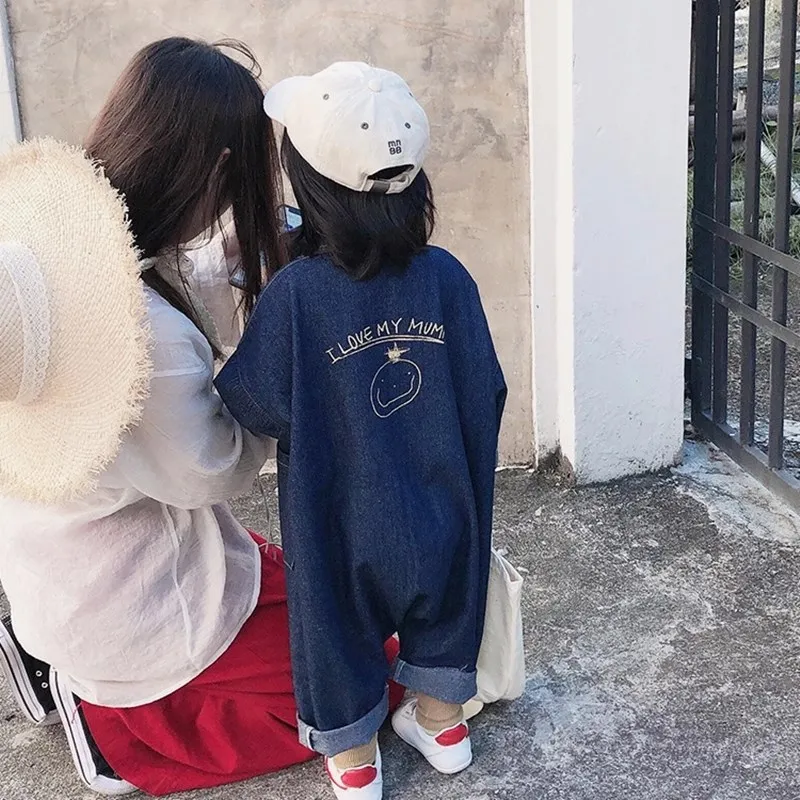 Детский хлопковый комбинезон с принтом на спине длинным