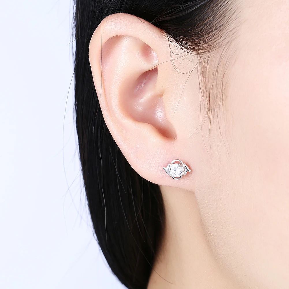 

ZEMIOR 925 Sterling Silver Lightning Shape Women Earrings Korean Exquisite Cubic Zirconia Stud Earring Classic Party Jewelry