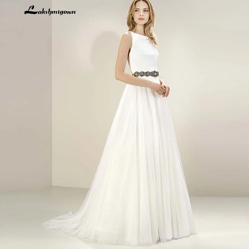 Элегантная фатиновая юбка трапециевидной формы длиной до пола с открытой спиной