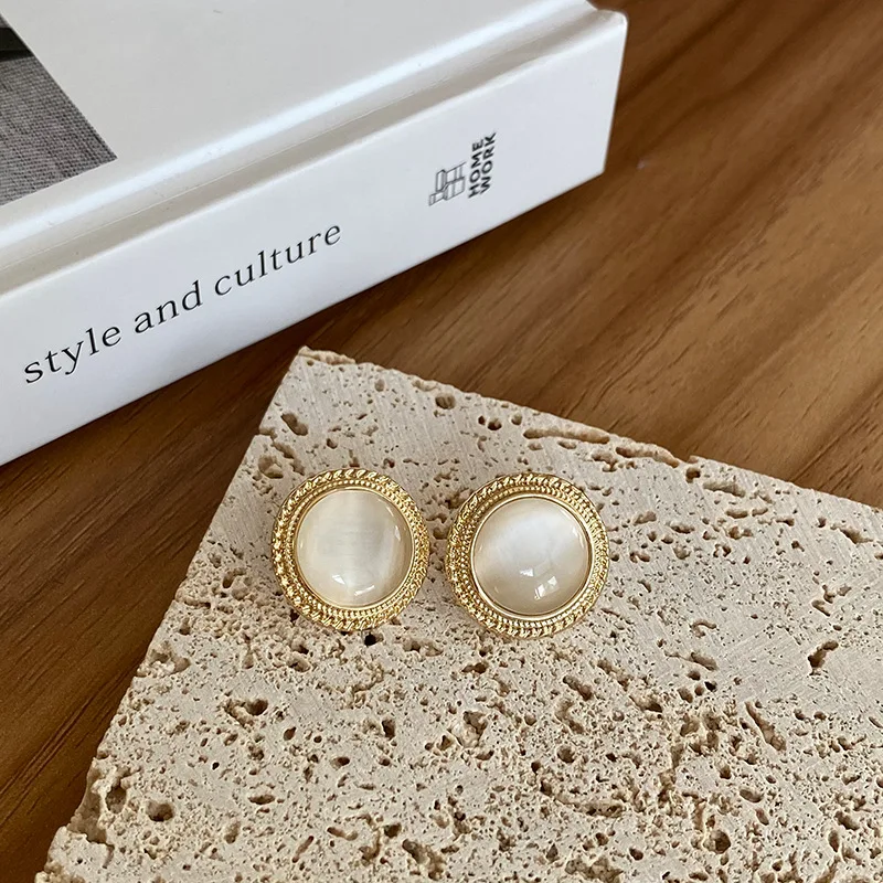 

Hot Selling Fashion Marble Opal Big Earrings Unique Round Metal Geometric Earrings for Women Retro Jewelry Wholesale