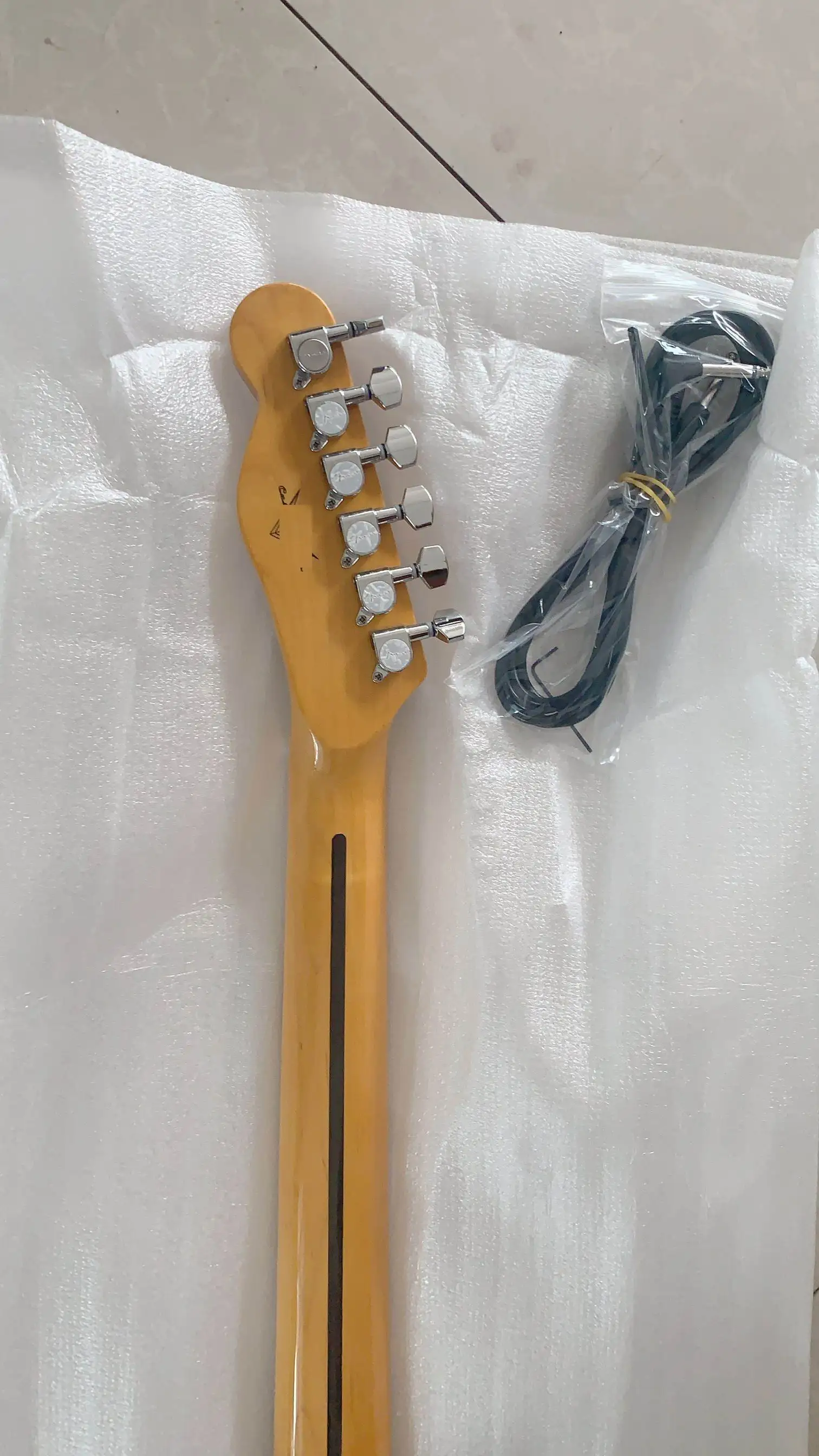 Бесплатная доставка Новое поступление 6 строка электрогитара Tel реликвия