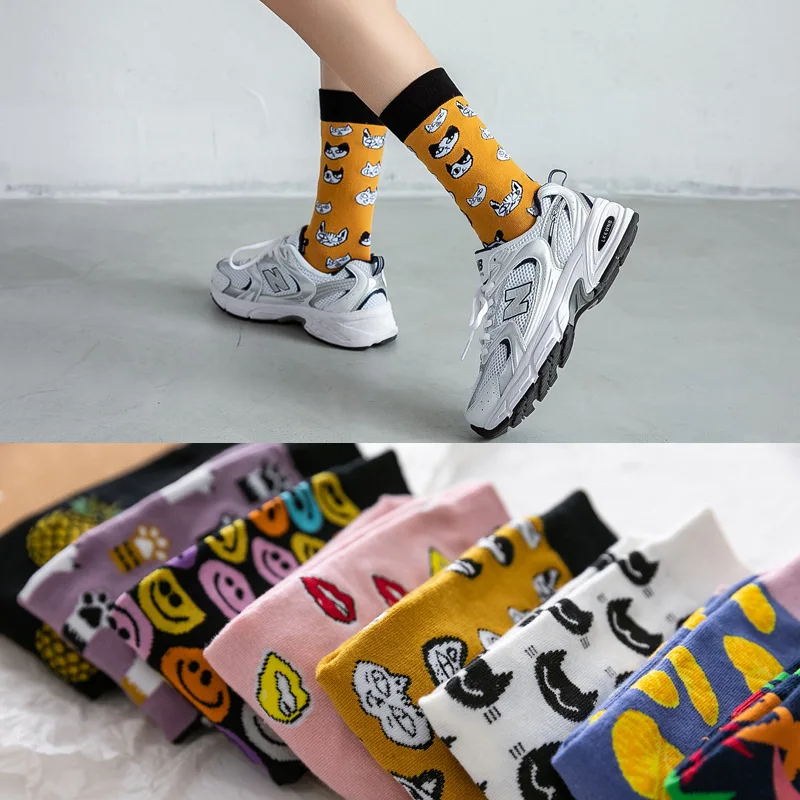 10 pieces = 5 pairs Women's Cotton socks New Style for Autumn and Winter Fashion Creative Cat Smiley Face Pineapple Socks women