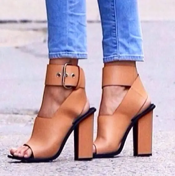 

Light Pu fashion sexy big buckle thick Heel Sandals Heels Sands
