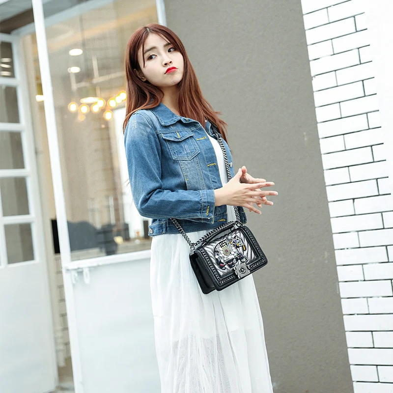 

New 2020 Pearl Embroidered Lady Crossbody Bag Fashion Wild Chain Women Flap Bag Leather Portable Shoulder Bag