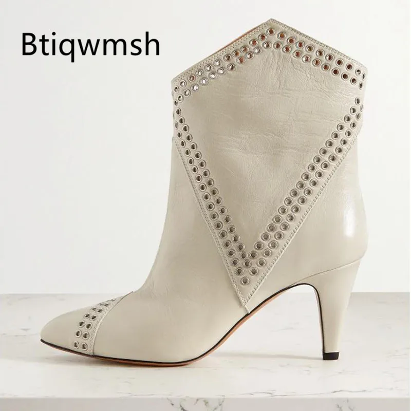 Женские ботильоны из натуральной кожи с заклепками и острым носком | Обувь