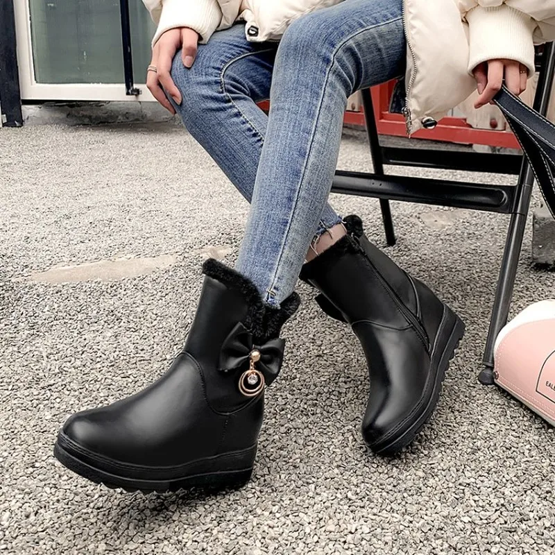

Women Boots Winter Med Heel Warm Faux Fur Round Toe Pu Ankle Platform 2019 Thickening Hairy Middle Boots In Flat Bottom Increase